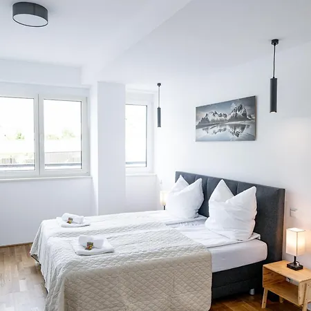 Free Parking, Luxury Beds, Nespresso, Netflix Wels Exterior photo