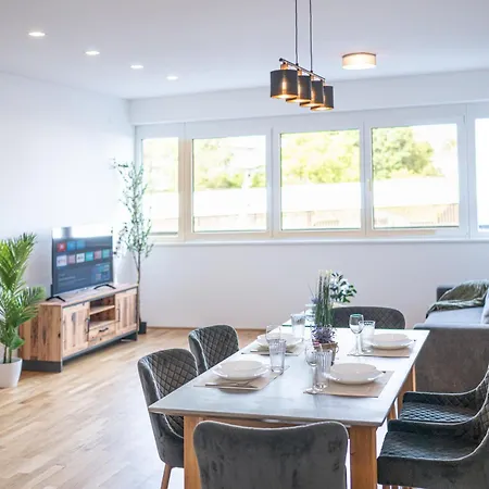 Free Parking, Luxury Beds, Nespresso, Netflix Wels Exterior photo