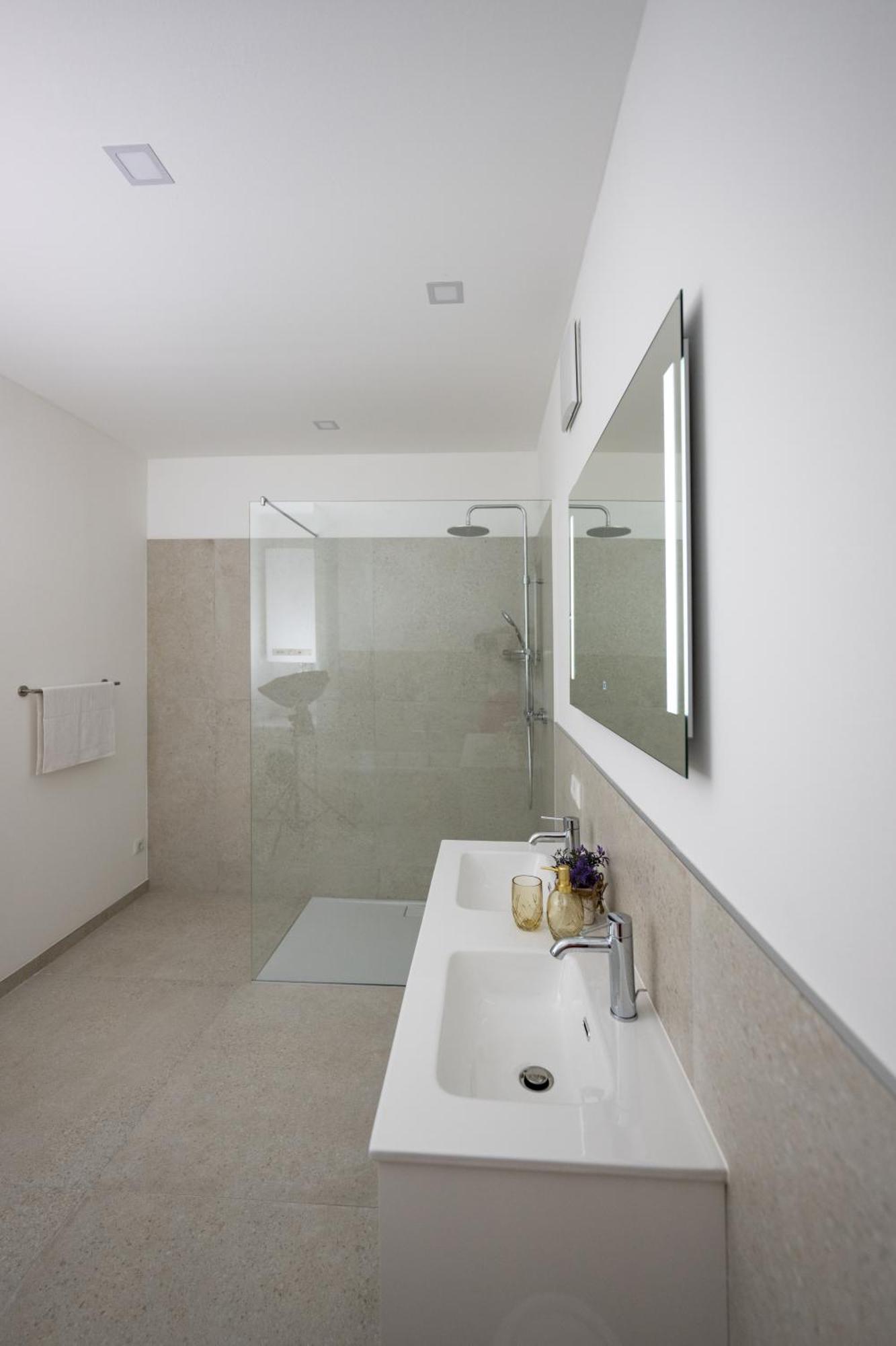 Apartment Free Parking, Luxury Beds, Nespresso, Netflix Wels