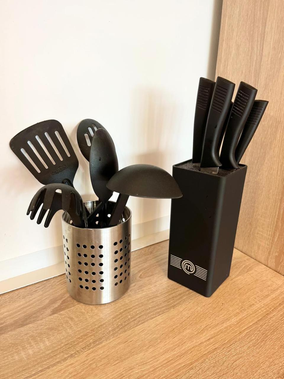 Free Parking, Luxury Beds, Nespresso, Netflix